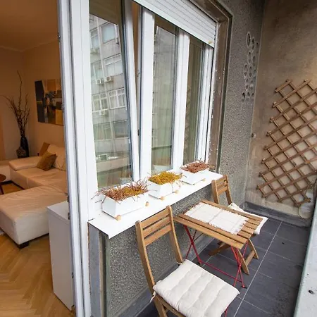 Dani Center Apartment *