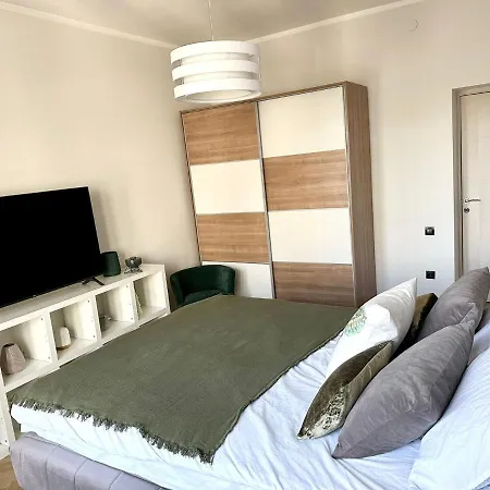 Appartement Dani Center *